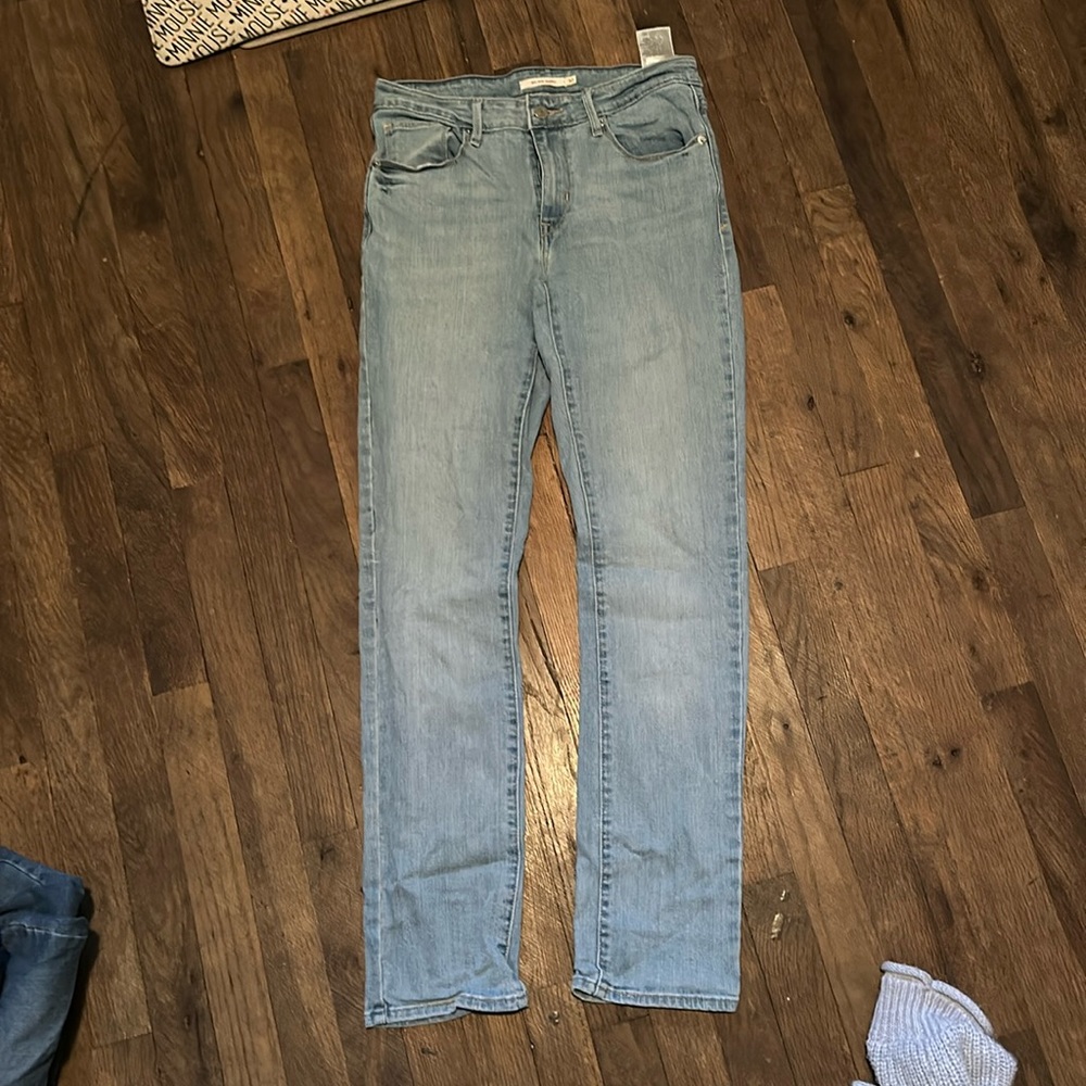 Levi’s 30 Straight Leg